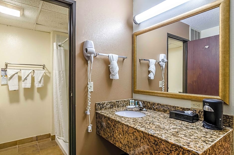 Quality Inn Arkansas City North