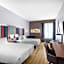 La Quinta by Wyndham Chelsea Birmingham
