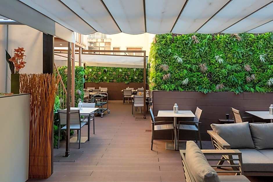 Dinya Lisbon Hotel & Lounge Bar