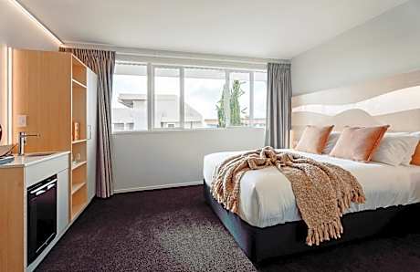 Harbor View Room