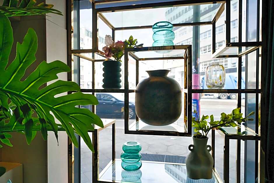 AMANO HOME Apartments