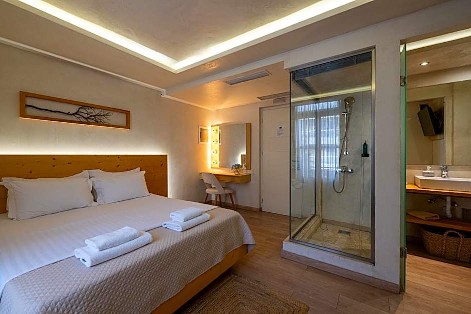 Panellinion Luxury Rooms