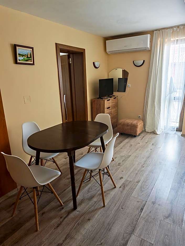 Family Hotel ADIA BLUE