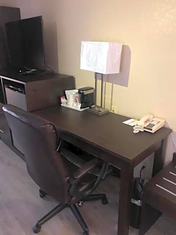 Double Room with Two Double Beds - Non-Smoking