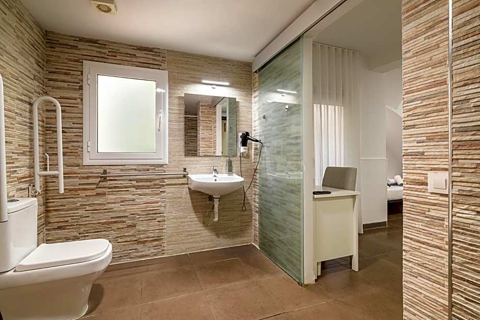 Laramond Barcelona Rooms