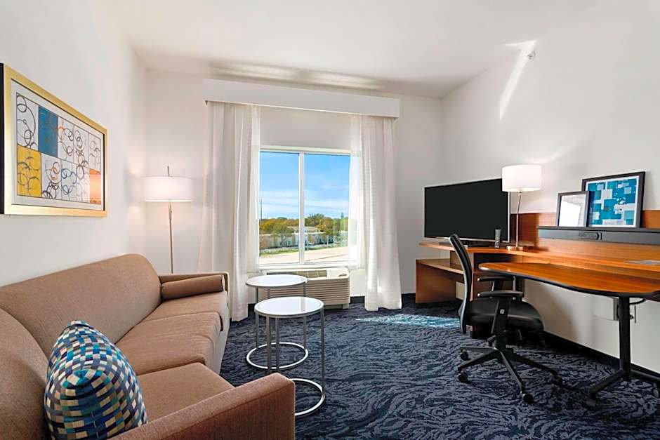 Fairfield Inn & Suites by Marriott St Petersburg North