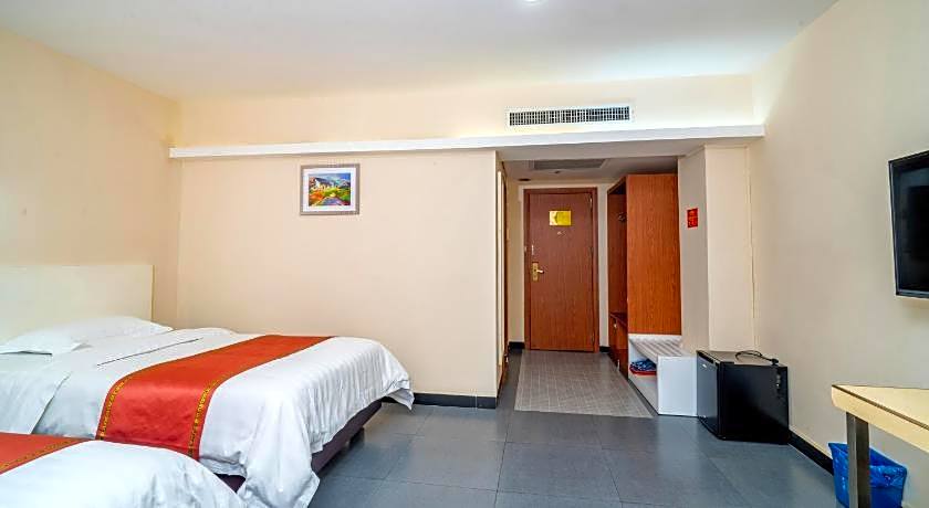 Ln White House Hotel