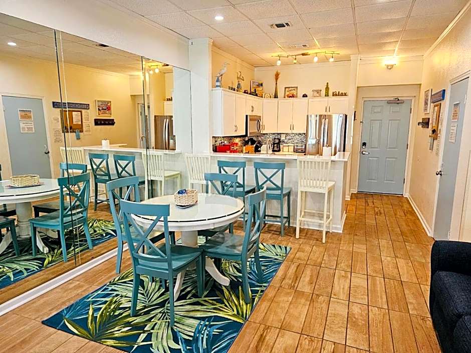 Pensacola, Oceanfront Paradise With Private Beach