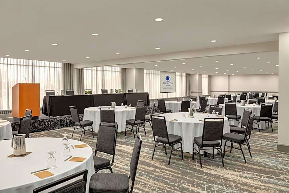 DoubleTree by Hilton Hotel Bloomington - Minneapolis South