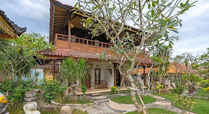 Mushroom Beach Bungalow