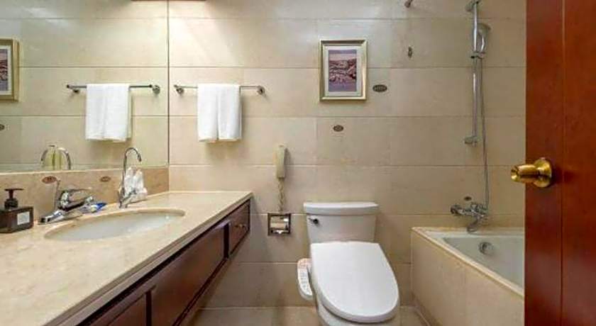 Yantai Golden Gulf Hotel