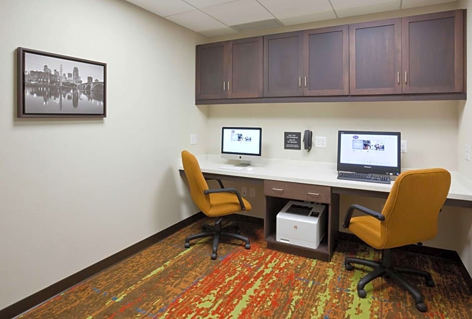 Hampton Inn By Hilton Minneapolis/Roseville, MN