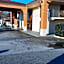 Econolodge inn & Suites
