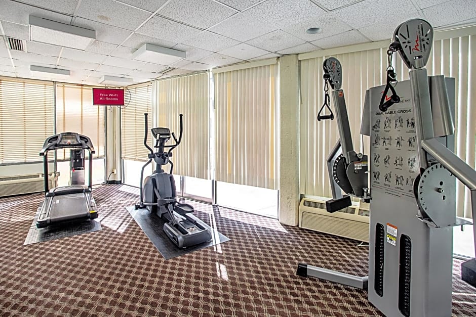 Red Roof Inn PLUS+ Wichita East