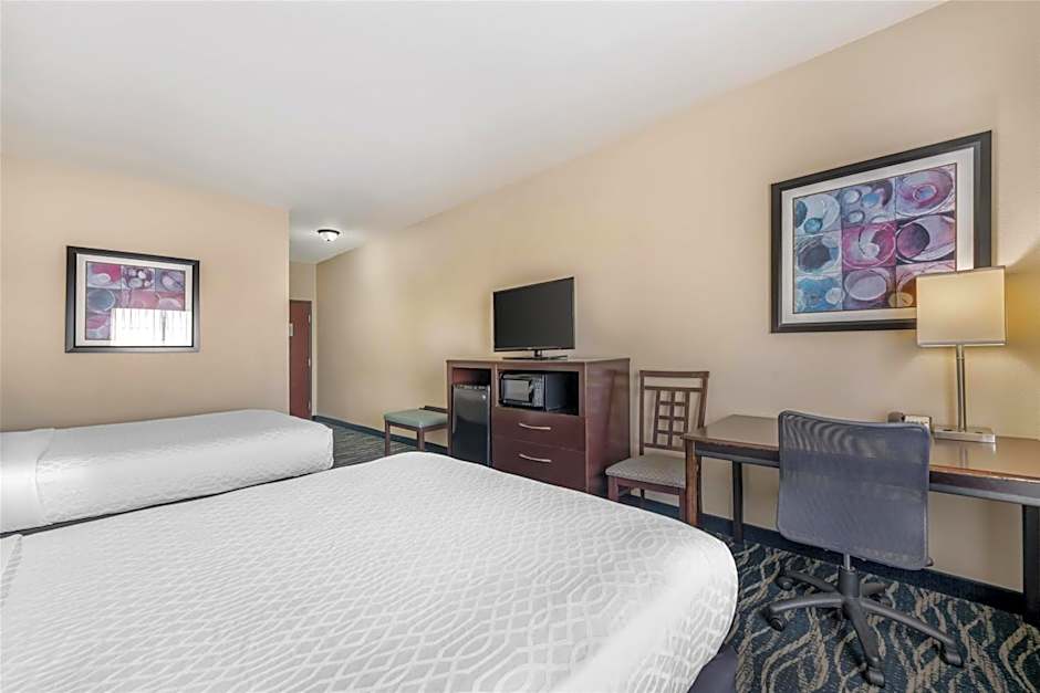 Best Western Plus Eastgate Inn & Suites