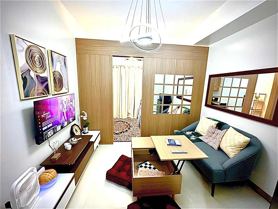 High Rise Condominium with Balcony, Pool, Skygarden, Grand lobby and Working Lounge 28F