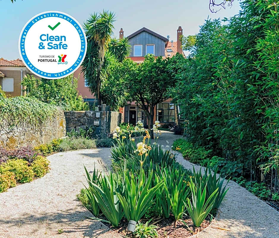 Queen's Garden Hostel