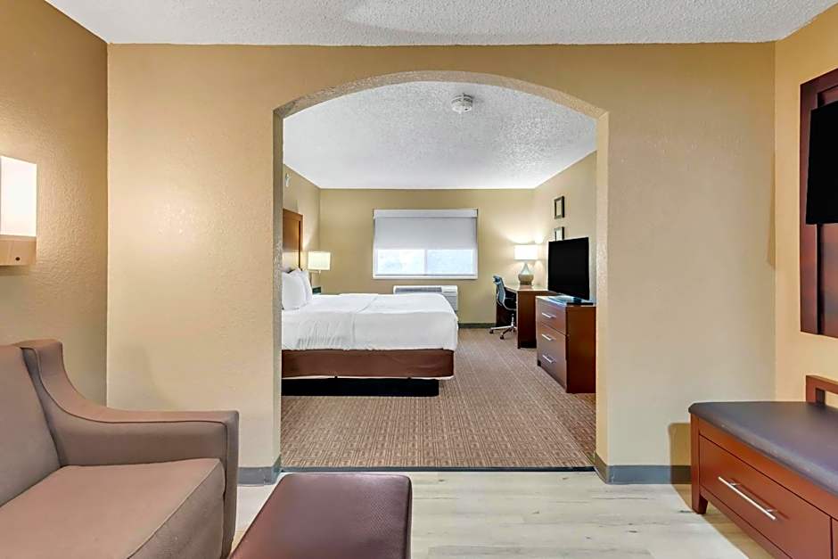Comfort Suites Lakewood - Denver