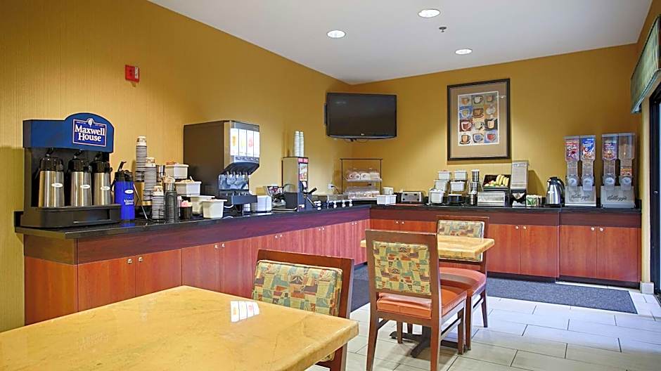 Best Western Plus Fresno Inn