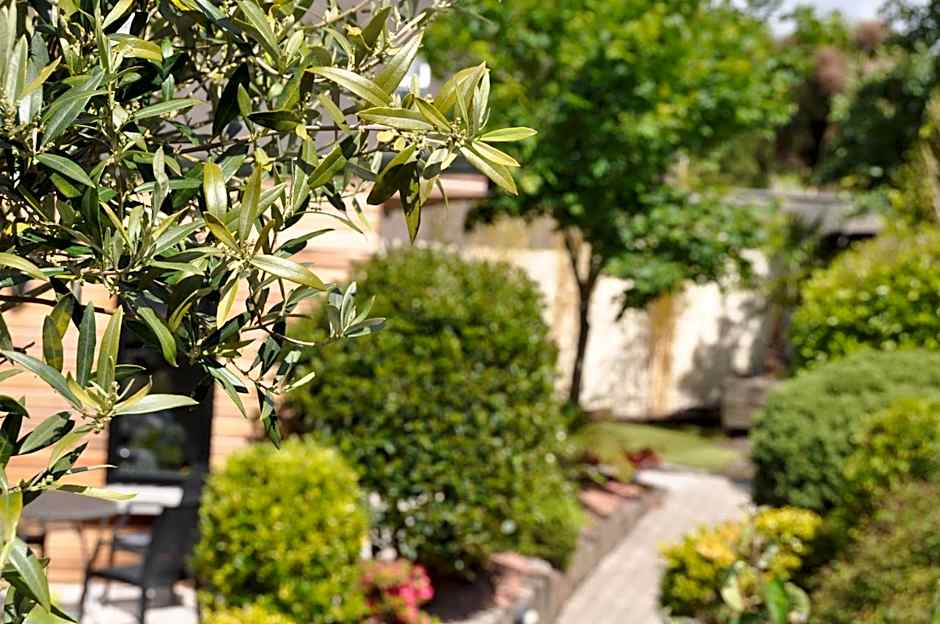 Quinlan & Cooke Boutique Townhouse and QCs Seafood Restaurant