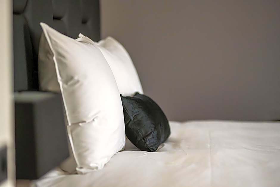 Square Boutique Hotel & Brasserie