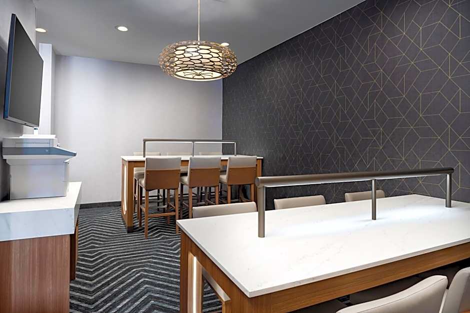 Homewood Suites By Hilton Midland