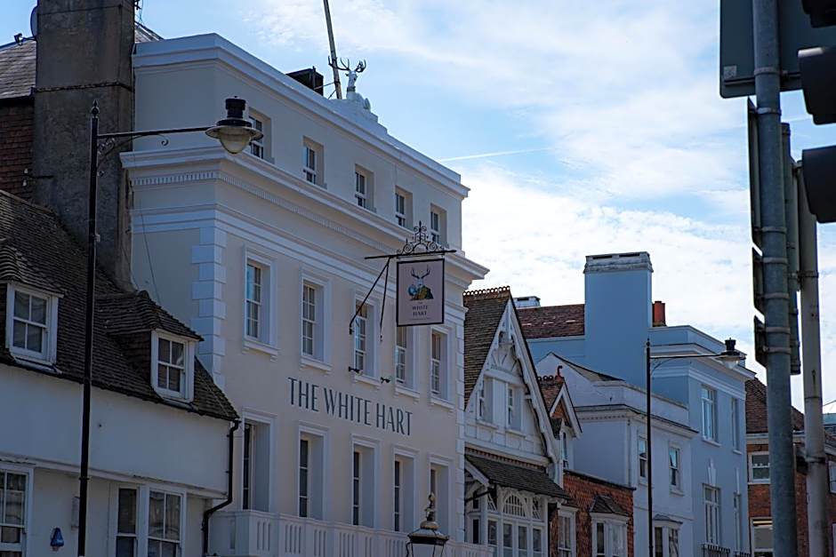 The White Hart - A Heartwood Inn