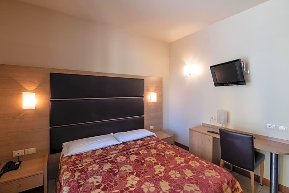 Hotel Mondial