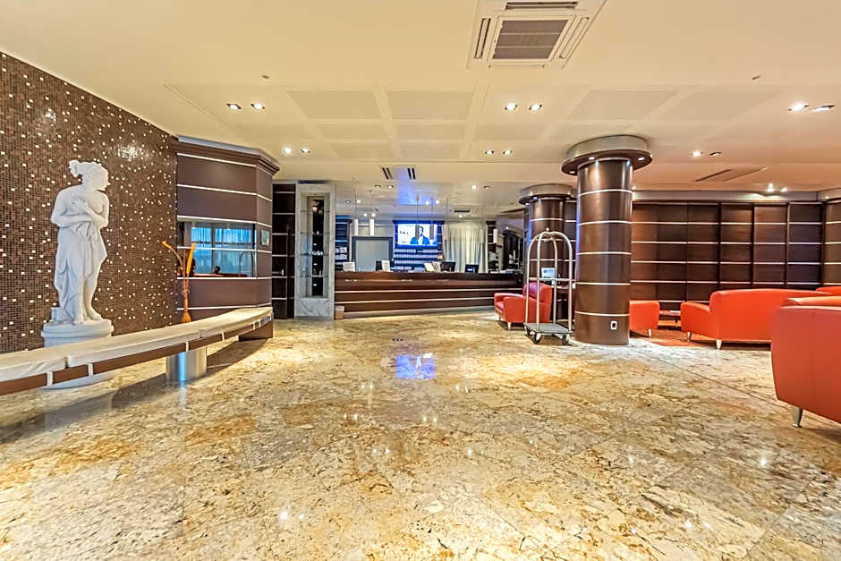 Dado Hotel International