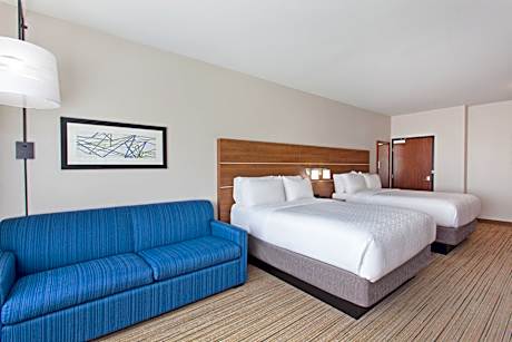 2 Queen Beds Suite Comm Accessible
