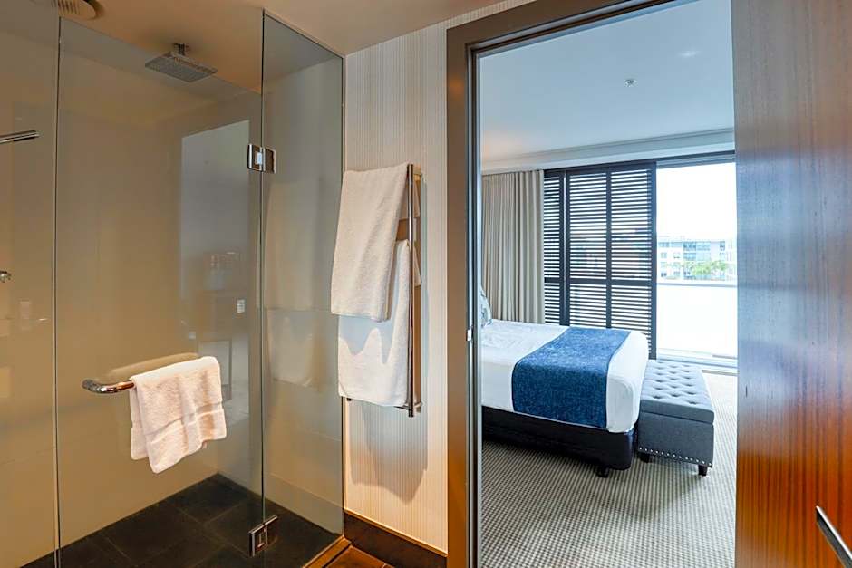 Marsden Viaduct Hotel