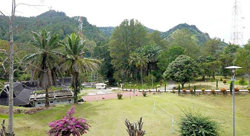 Hotel Patra Parapat