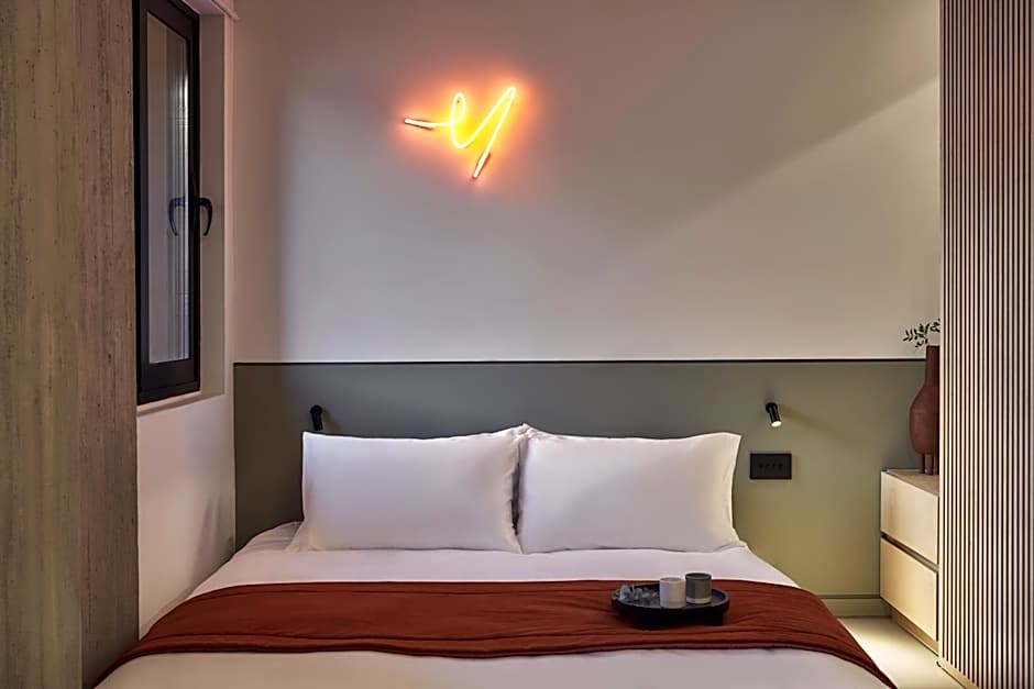 The Newel Metaxourgeio