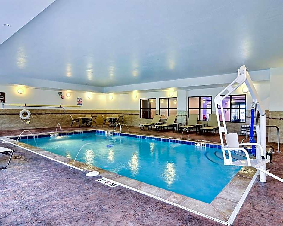 Comfort Suites Uniontown