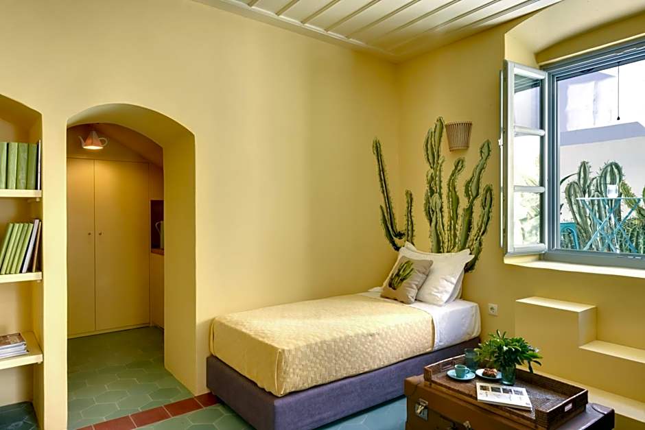 Cactus Hydra - Art Apartments