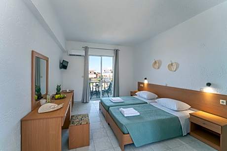 Studio with Balcony