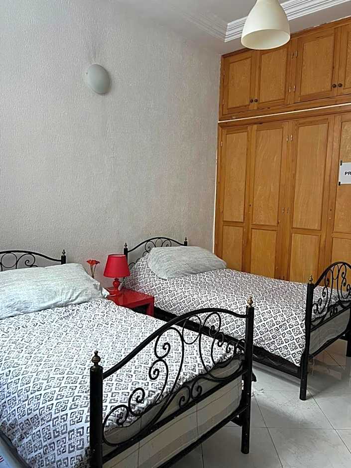 Large 3 Bedrooms Medina center Parking Secure