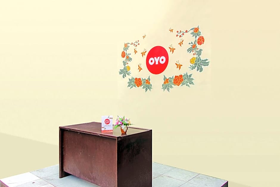 OYO 1643 Grand Monica