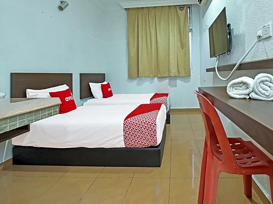 OYO 90559 Ummul Motel C Mart