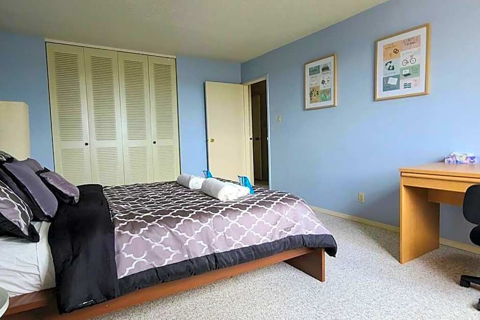 Right Next To WEST EDMONTON MALL with Free Parking