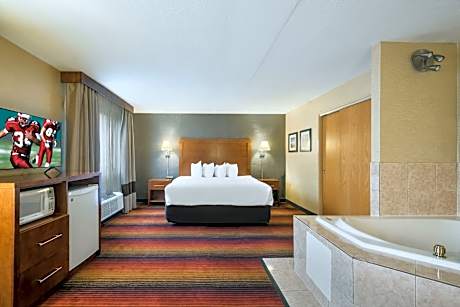 Suite King with Spa Bath Disability Access Non-Smoking