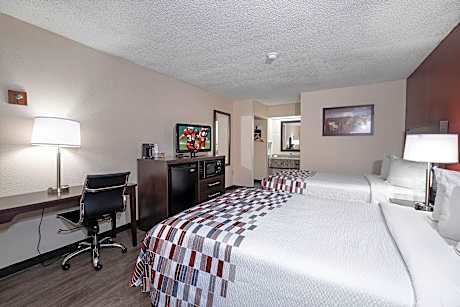 Deluxe 2 Queen Beds Smoking