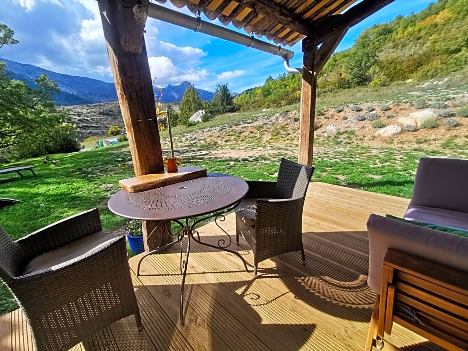 La Peyregoune, logement en pleine nature et table d'hôtes