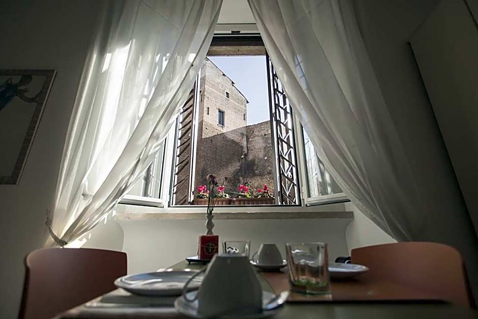 Maison Colosseo (Via dei Querceti 24)