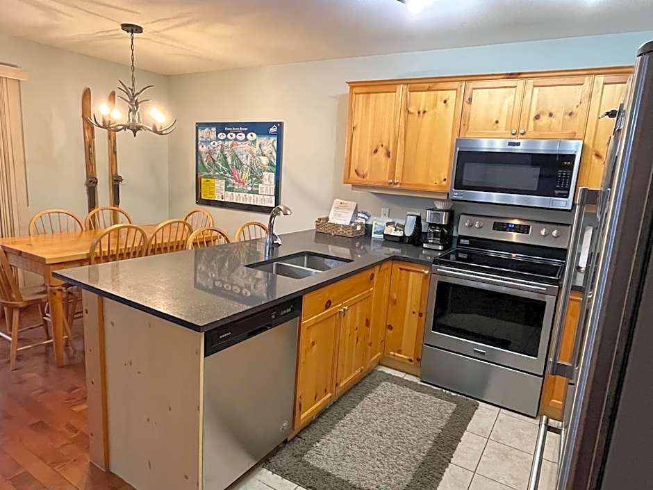 Stone Creek Chalets by Fernie Central Reservations