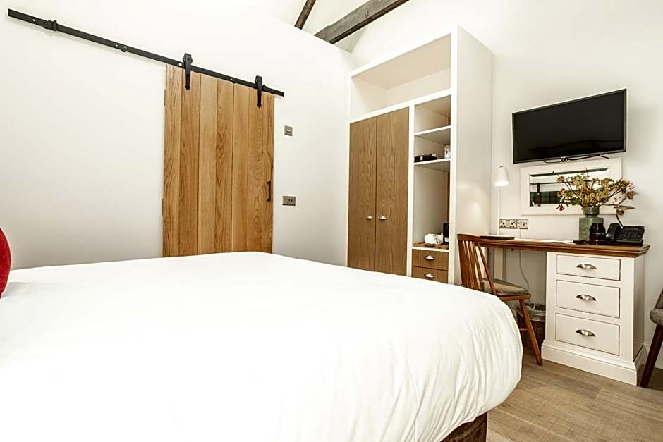 Pentonbridge Inn - Restaurant with Rooms