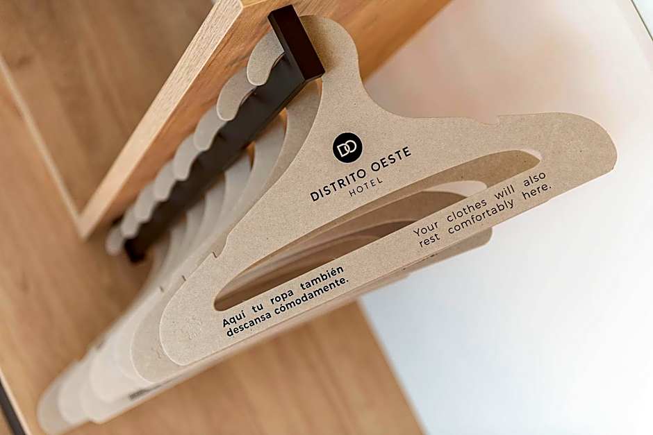 Hotel Distrito Oeste