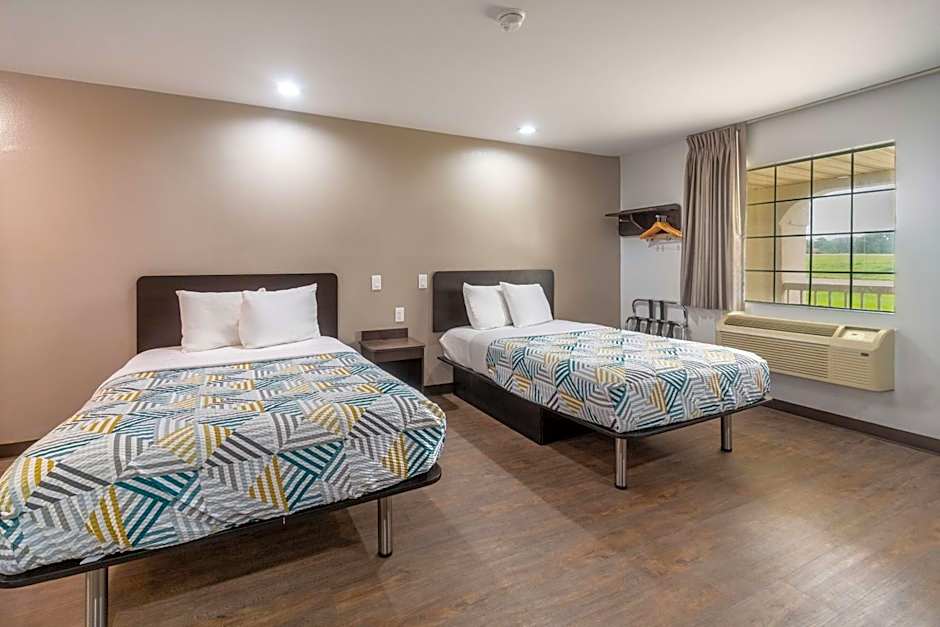 Motel 6-Livingston, TX