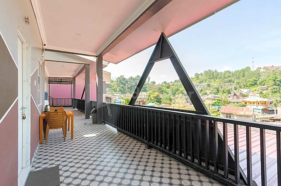 Hotel 78 Parapat Mitra RedDoorz