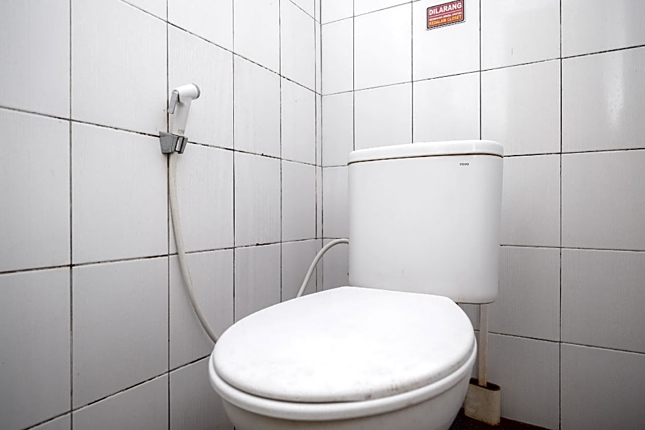 RedDoorz near RS Permata Medika Ngaliyan Semarang